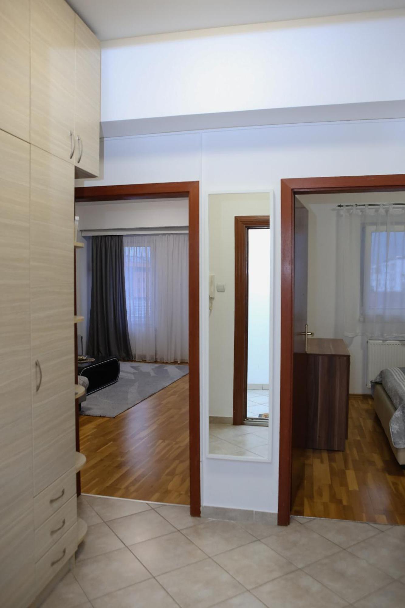 Iva Lux Stan Na Dan Apartman Banja Luka Kültér fotó